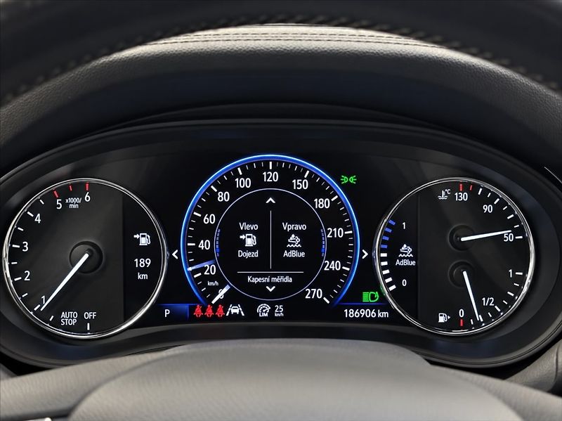 Opel Insignia 2,0 CDTI 128 KW,COUNTRY TOURER - fotka 18 z 20