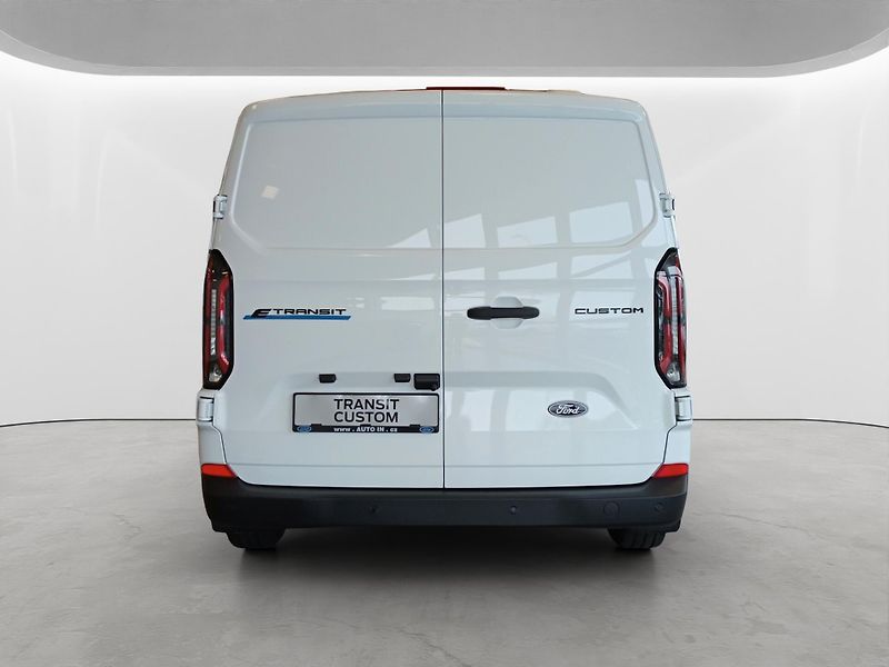 Ford Transit Custom (2025) L2 TREND 340 64 kWh,0 Elektrom - fotka 10 z 18