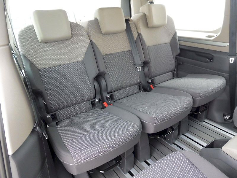 Volkswagen Multivan (2025) Long Life 2,0 TSI 150kW DSG - fotka 19 z 29