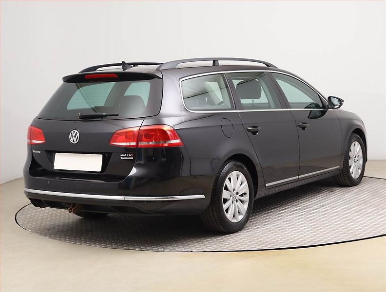 Volkswagen Passat (2014) Comfortline 2.0 TDI, Tempomat - fotka 5 z 22
