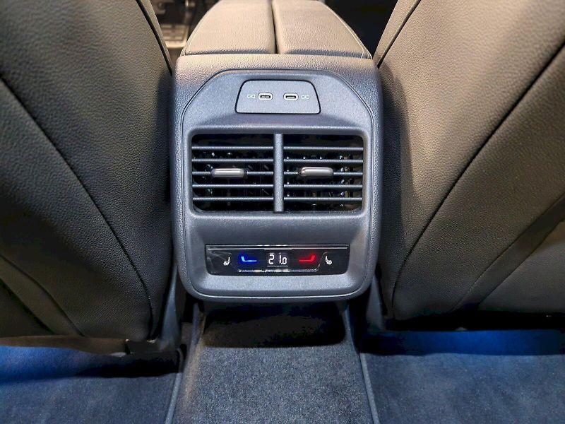 Škoda Superb (2025) 2.0 TDI 142 kW DSG 4x4 Sportli - fotka 28 z 34