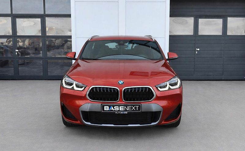 BMW X2 xDrive18d M-Sport X - fotka 2 z 20