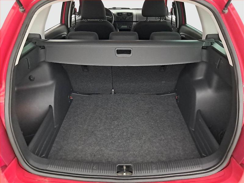 Škoda Fabia (2011) Ambition 1.2 TSI - fotka 13 z 16