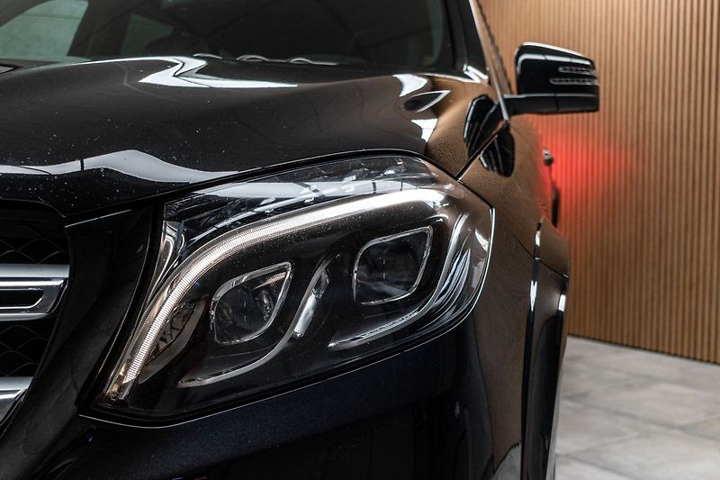 Mercedes-Benz GLS 500 4MAT*AMG*AIR* REZERVACE - fotka 52 z 65