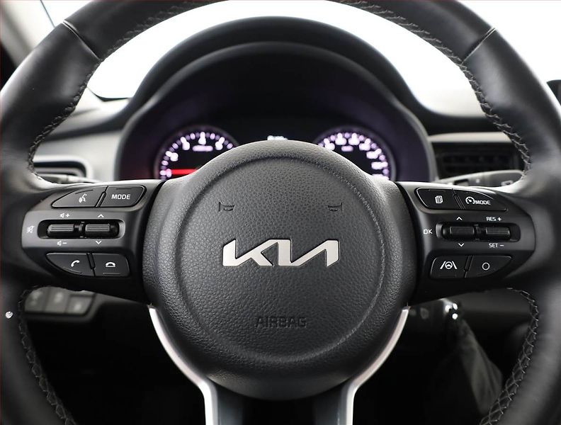 Kia Stonic (2023) Exclusive 1.0 T-GDI, EXCLUSIVE - fotka 8 z 19