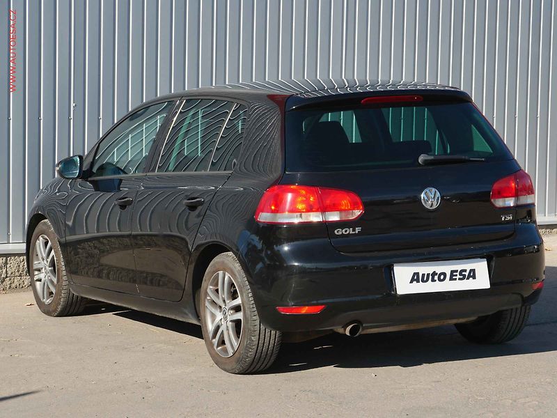 Volkswagen Golf (2010) 1.2 TSi, 2.maj,ČR, Trendline - fotka 6 z 14