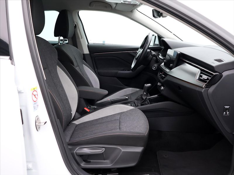 Škoda Scala 1,0 TSI 81kW Style DSG CZ - fotka 12 z 30