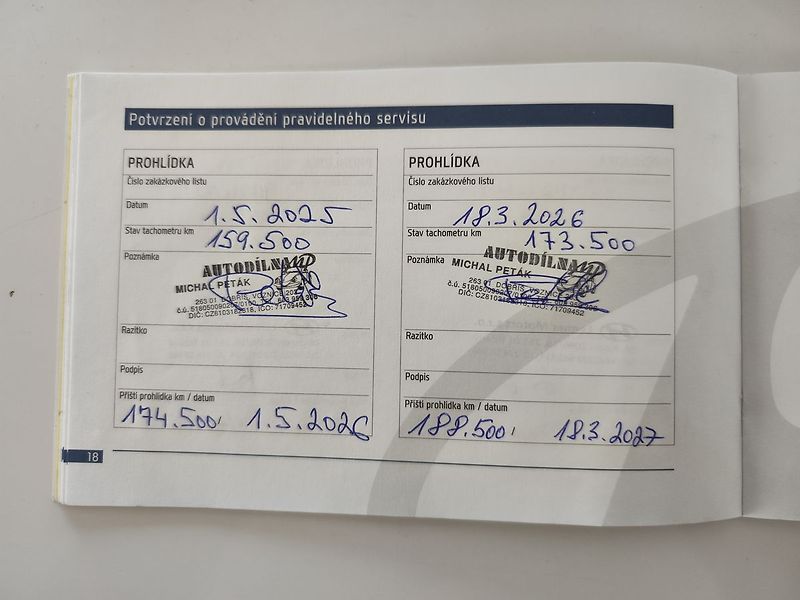 Hyundai i30 1.4 T-GDI/103kW Trikolor Kom - fotka 32 z 32