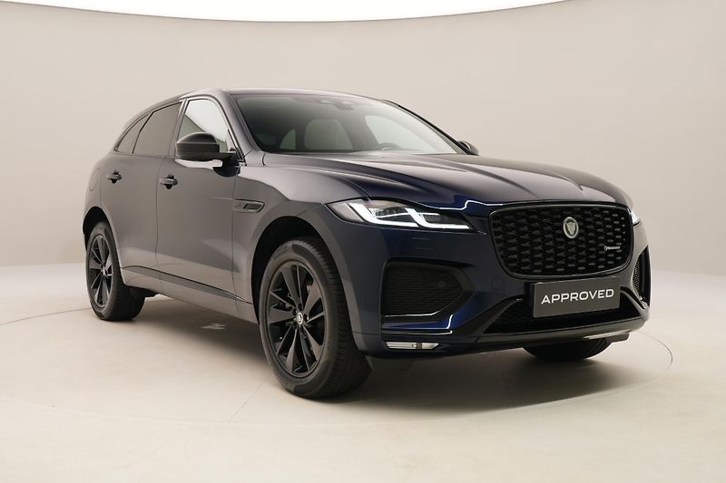 Jaguar F-Pace P250 SE R-DYNAMIC AWD AUT  - fotka 14 z 43