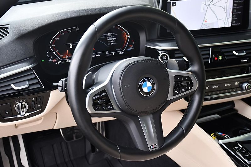 BMW Řada 5 520i M-SPORT 1M ČR REZERVACE - fotka 16 z 39