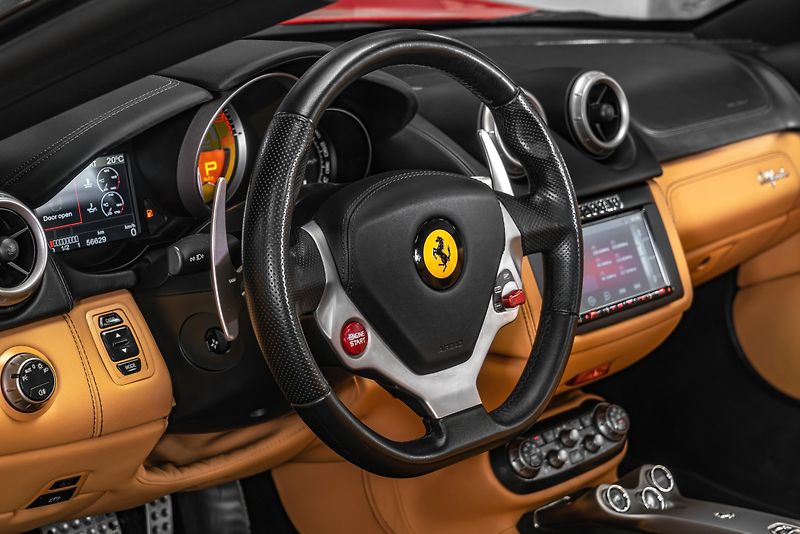 Ferrari California ROSSO CORSA/KAMERA/ - fotka 16 z 22