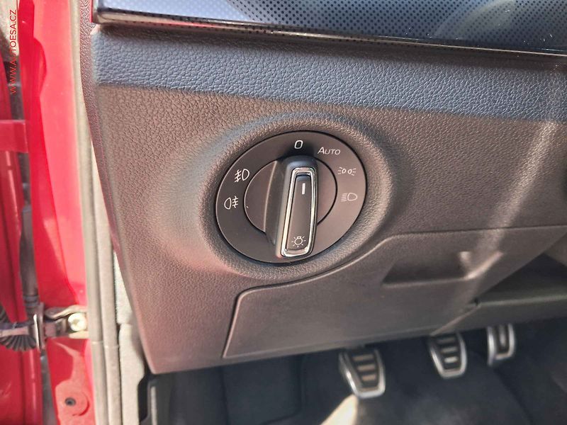 Škoda Kamiq (2020) 1.6TDi, 1.maj, Style - fotka 14 z 17