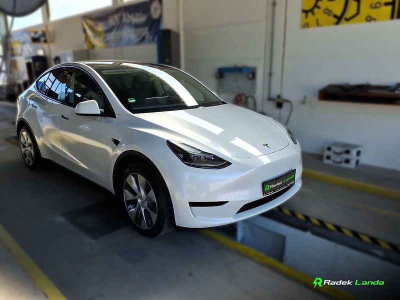 Tesla Model Y (2023) RWD | LFP - fotka 1 z 7