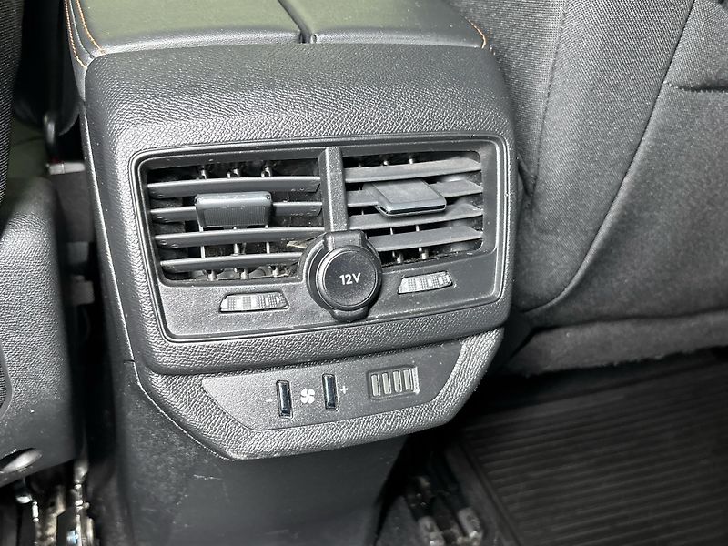 Peugeot 5008 Active, 7 míst - fotka 50 z 56
