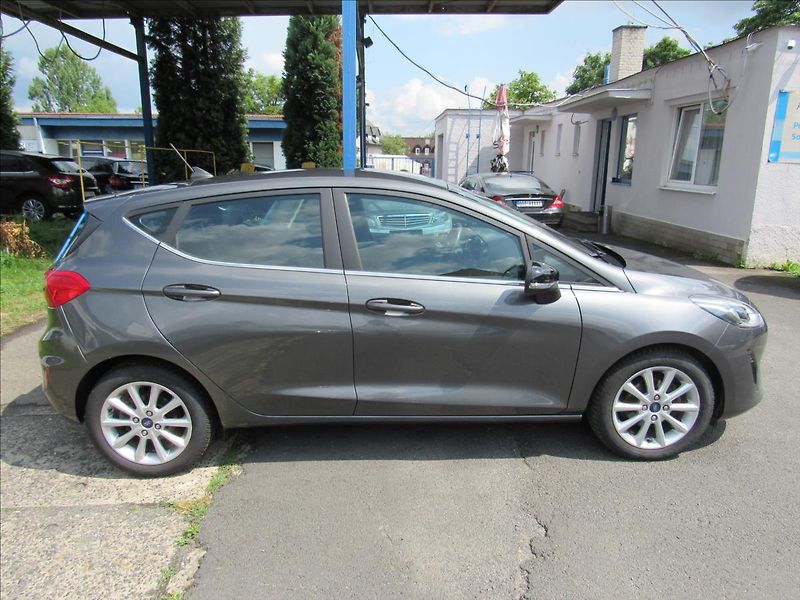 Ford Fiesta 1,0 92kW - fotka 8 z 28