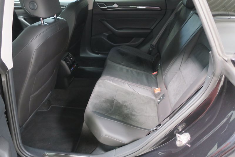 Volkswagen Arteon (2020) 2.0 TDI BMT 140kW DSG Elegance - fotka 43 z 50