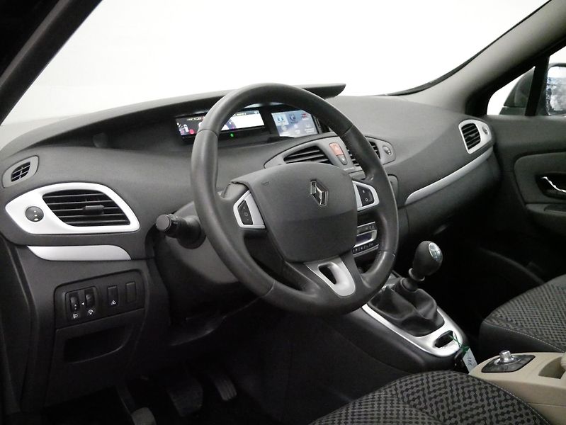 Renault Scénic - fotka 14 z 28