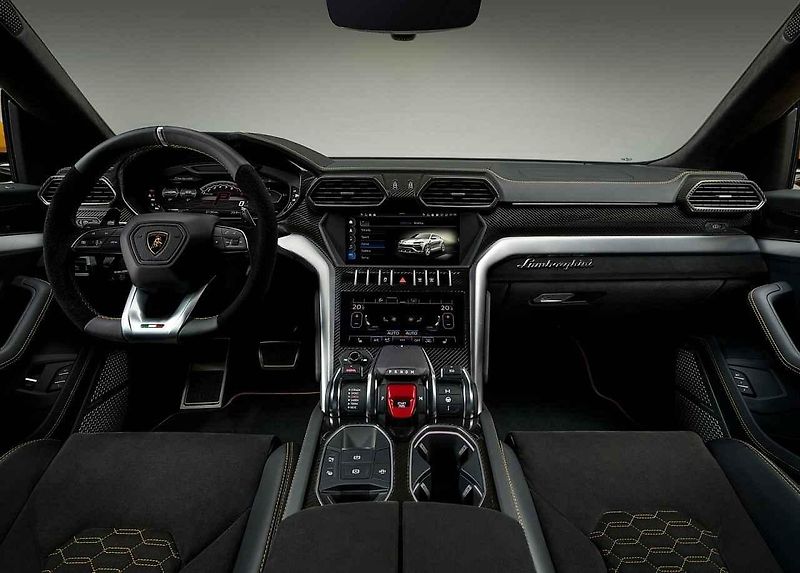 Lamborghini Urus.
