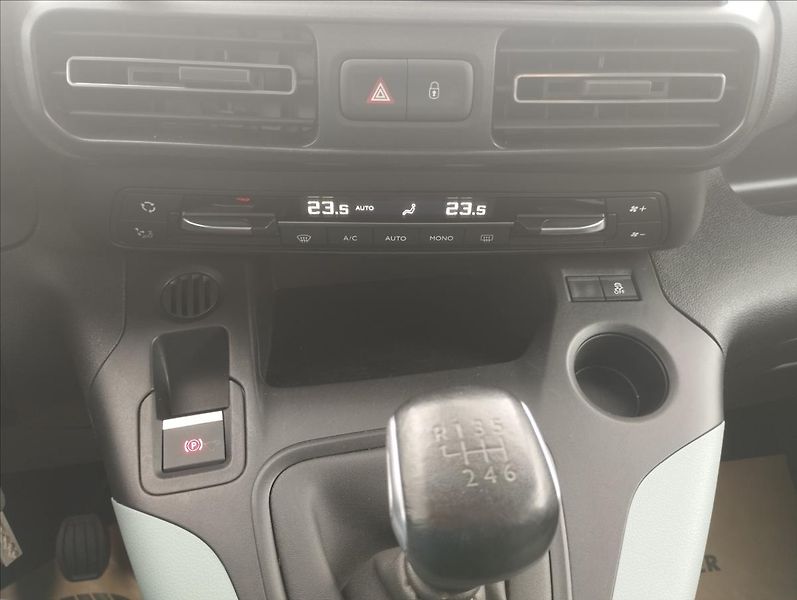Citroën Berlingo 1,2 - fotka 21 z 21