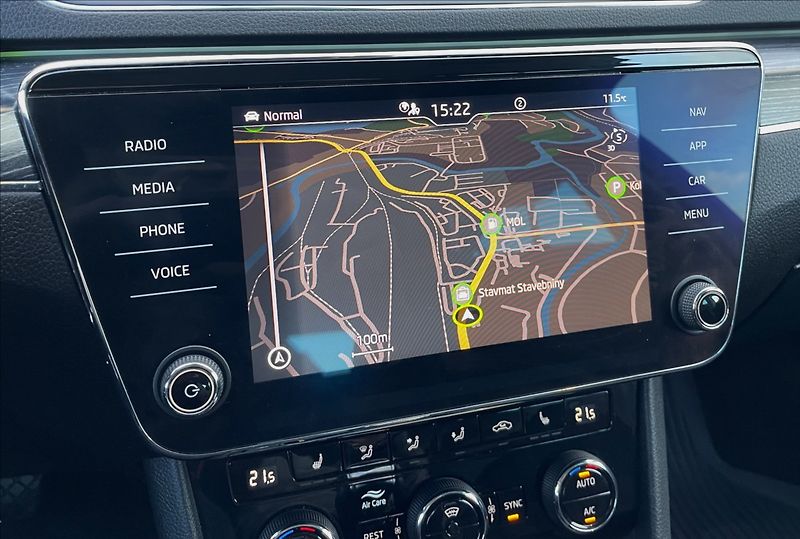 Škoda Superb 2,0 TDi,147kW,STYLE,DSG - fotka 14 z 28