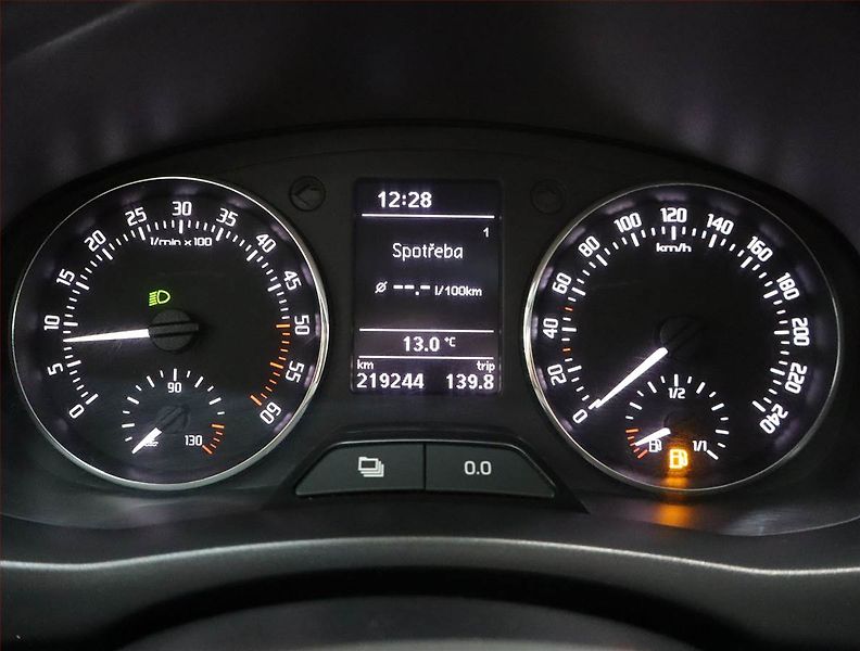Škoda Fabia (2014) Ambition 1.6 TDI - fotka 11 z 17