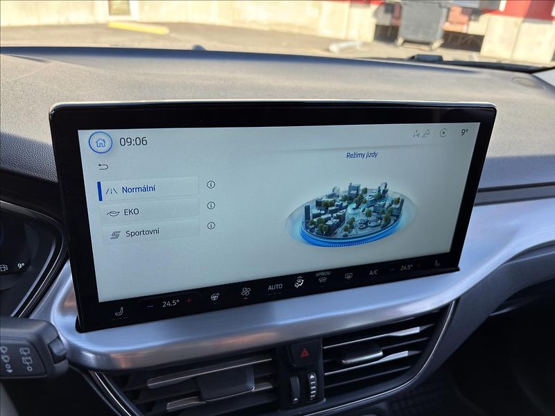 Ford Focus 1,5 EcoBlue 85kW TitaniumX AUT - fotka 33 z 45