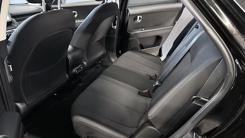 Hyundai Ioniq 5 (2021) Style 73kWh,REZERVOVÁNO - fotka 23 z 45