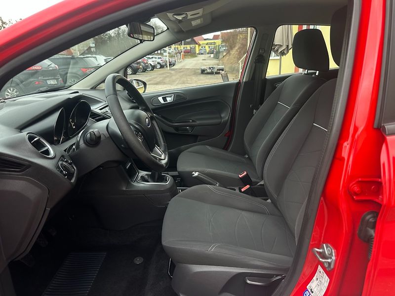 Ford Fiesta 1.0i 1Maj/Klima/Ser.Knih - fotka 10 z 25