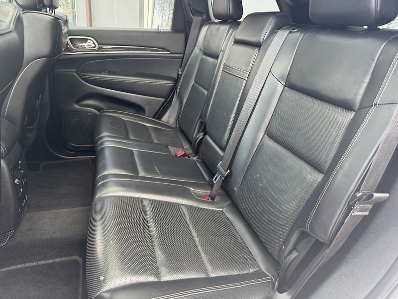 Jeep Grand Cherokee (2014) 3.0CRD Navi Kůže Vzduch Pano - fotka 23 z 50