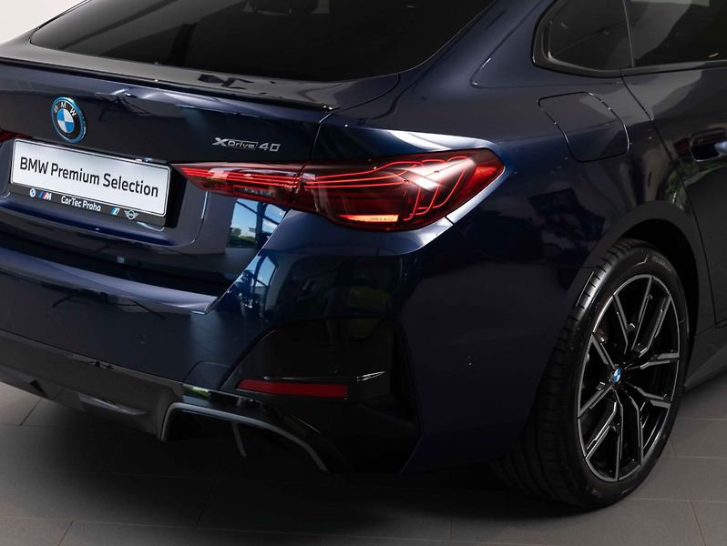 BMW i4 xDrive40 Gran Coupe - fotka 8 z 22