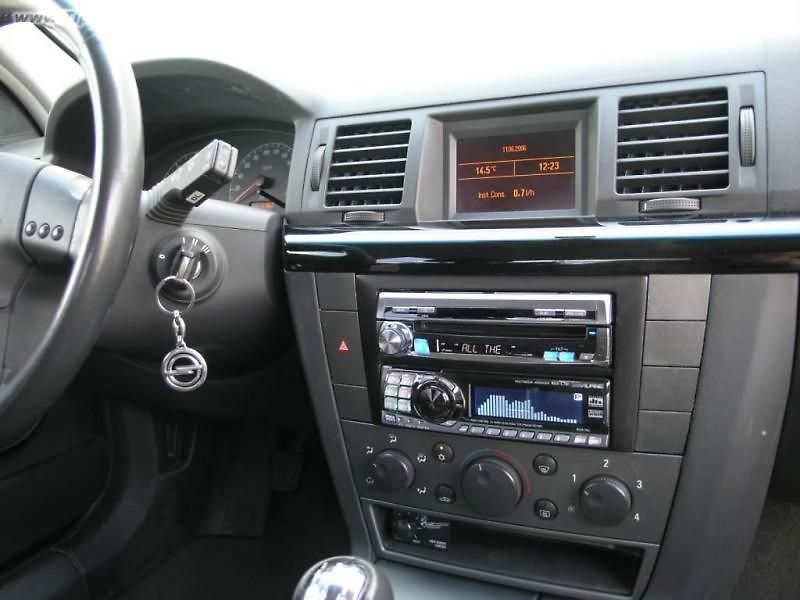 ZKUŠENOSTI UŽIVATELE: Opel Vectra 2.2 DTI sedan & GTS