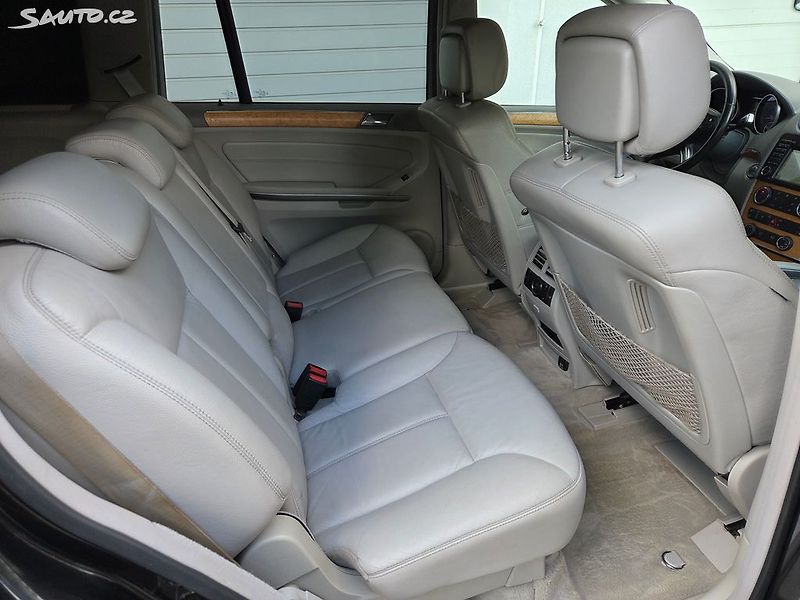 Mercedes-Benz GL (2006) 320 CDI, Tažné na 3.500 Kg, ČR - fotka 15 z 25