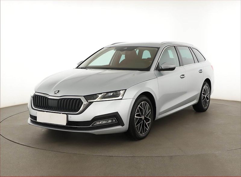 Škoda Octavia (2021) Style 2.0 TDI, Automat, ČR - fotka 2 z 19