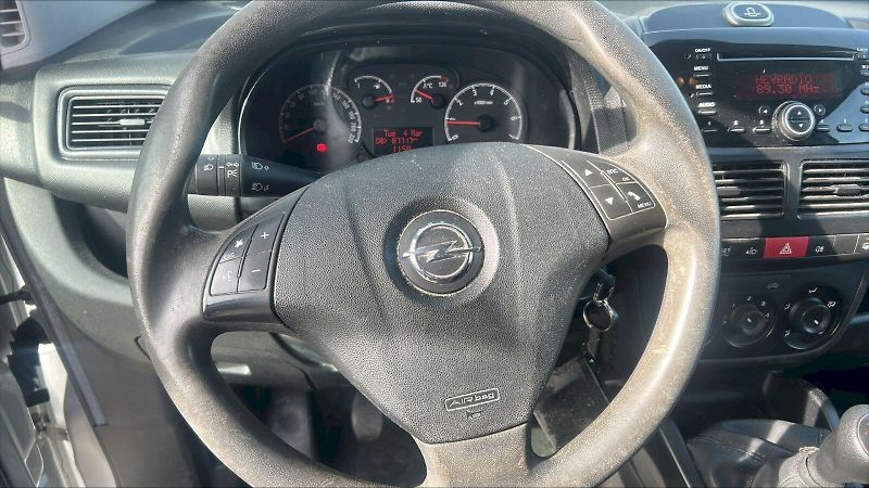 Opel Combo (2013) D VAN 1,3CDTi 66kW MP5 - fotka 16 z 22
