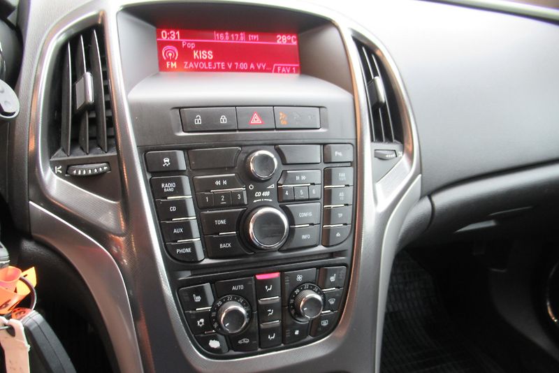 Opel Astra 1.7 CDTi  AUT. KLIMA  - fotka 14 z 20