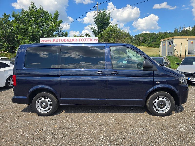 Volkswagen Multivan (2014) 2.0 TDi 103KW DSG pravidelný s - fotka 8 z 21