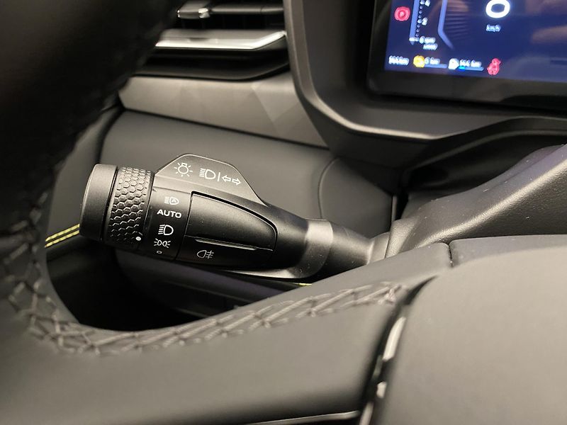 Lynk & Co 01 (2026) MORE PHEV AUT CZ 1.maj - fotka 23 z 52