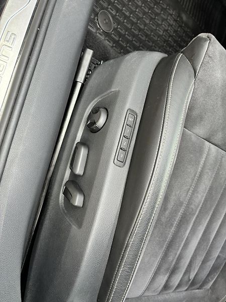 Škoda Superb 1.5 TSI DSG / 110 kW Style Plu - fotka 14 z 28