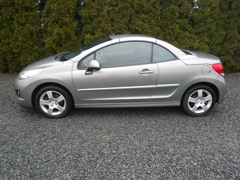 Peugeot 207 CC 1.6VTi,127TKm! KLIMA - fotka 25 z 28