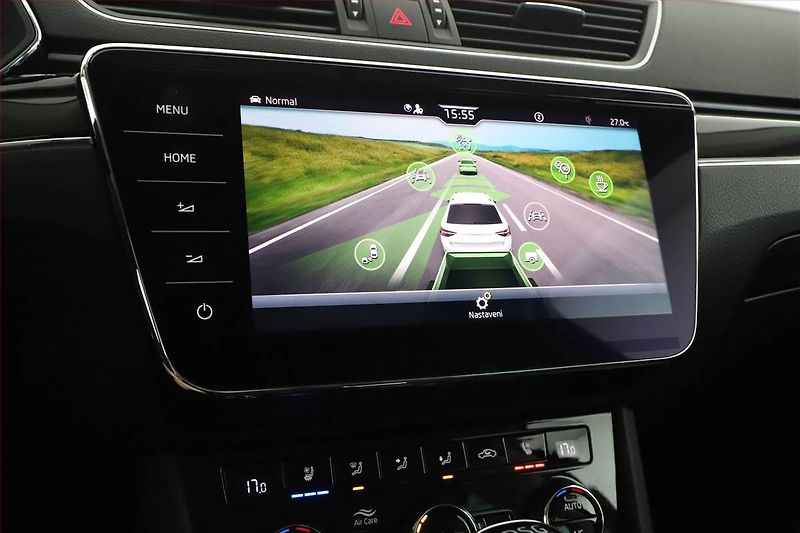 Škoda Superb (2020) Laurin&Klement 2.0 TDI - fotka 17 z 31