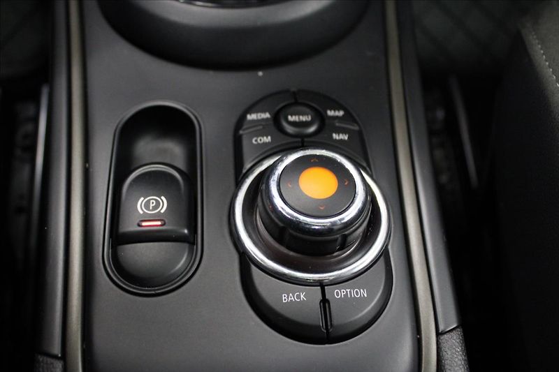 Mini Countryman 1,5 ALL4 1.majitel Panorama - fotka 24 z 31