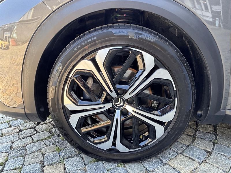 Citroën C5 X 1.6 SHINE - fotka 11 z 11