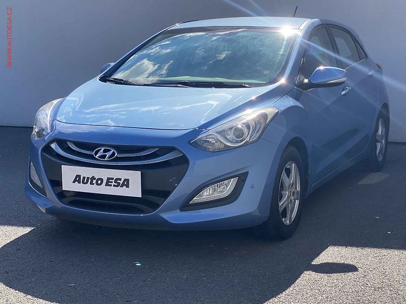 Hyundai i30 (2012) 1.6GDi, ČR, servis.kniha - fotka 3 z 16