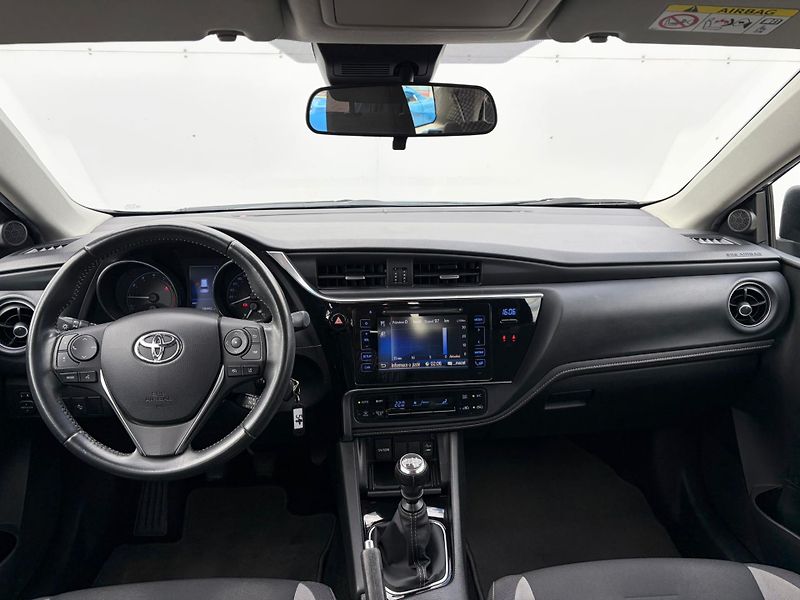 Toyota Auris 1.6 Valvematic Active - fotka 5 z 24