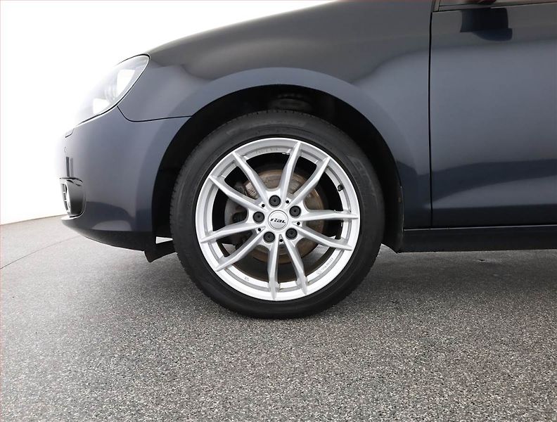 Volkswagen Golf (2012) 1.4 TSI, Serv.kniha, Tempomat - fotka 15 z 15