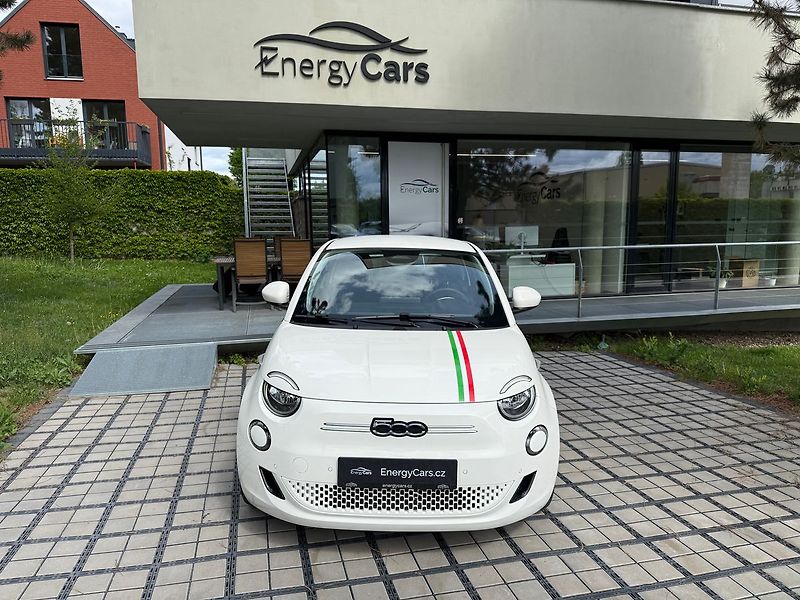 Fiat 500 ICON 42 kWh Kamera REZERVACE - fotka 2 z 34