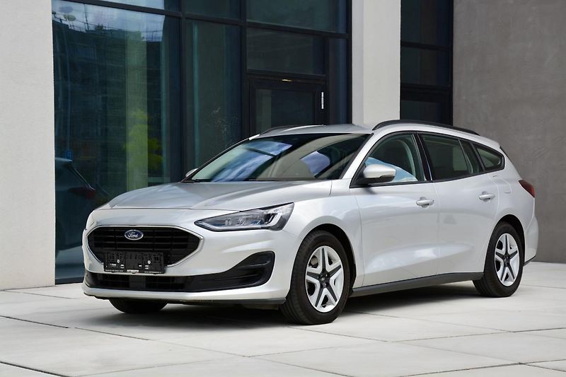 Ford Focus (2022) Kombi 1,5EcoBlue AUT8 88kW Edi - fotka 1 z 49