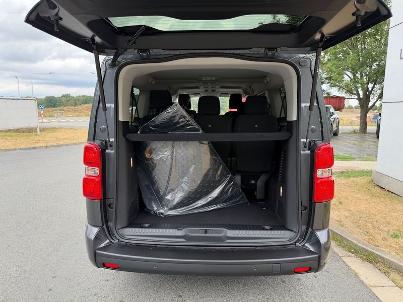 Toyota ProAce Verso L2 2.2D 6ST MAN Family - fotka 10 z 10