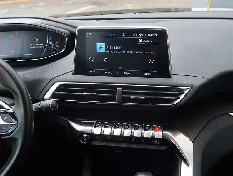 Peugeot 3008 (2020) Allure Pack 1.5 BlueHDi - fotka 12 z 21