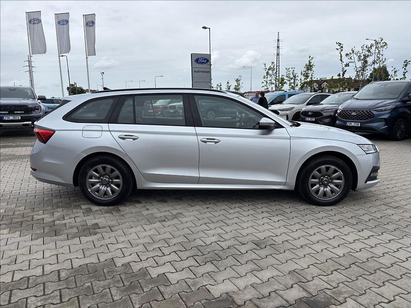 Škoda Octavia 2,0 TDI 85kW Ambition MAN - fotka 7 z 31